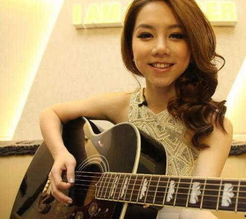 邓紫棋的照片做头像